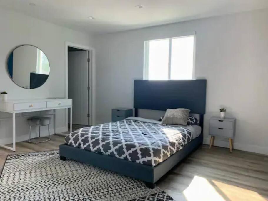 Casa de férias 4br Townhouse In Mid City Los Angeles